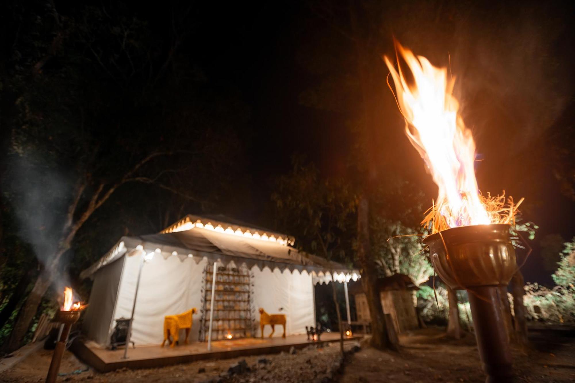Vaani Greens Wildlife Resort, Kaziranga Kuthari ห้อง รูปภาพ